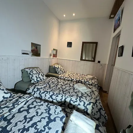 Charles V Marais 3* Paryż