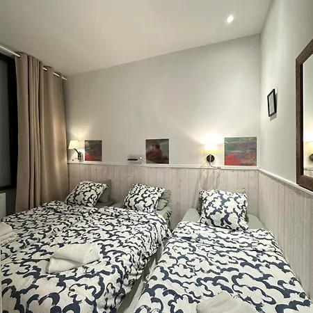 Aparthotel Charles V Marais