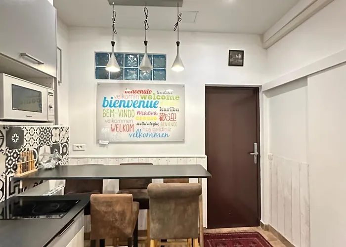 Charles V Marais Aparthotel Paris