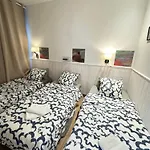 Charles V Marais Aparthotel Paris