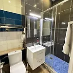 Charles V Marais Aparthotel Paris