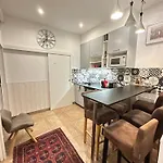Charles V Marais Aparthotel